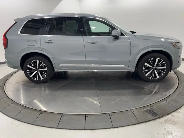 2026 Volvo XC90 Core - Photo 6