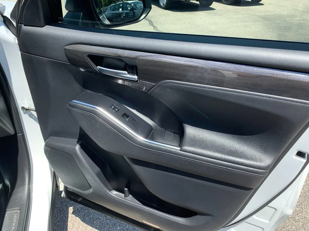 Used 2023 Beige Toyota Platinum image 20
