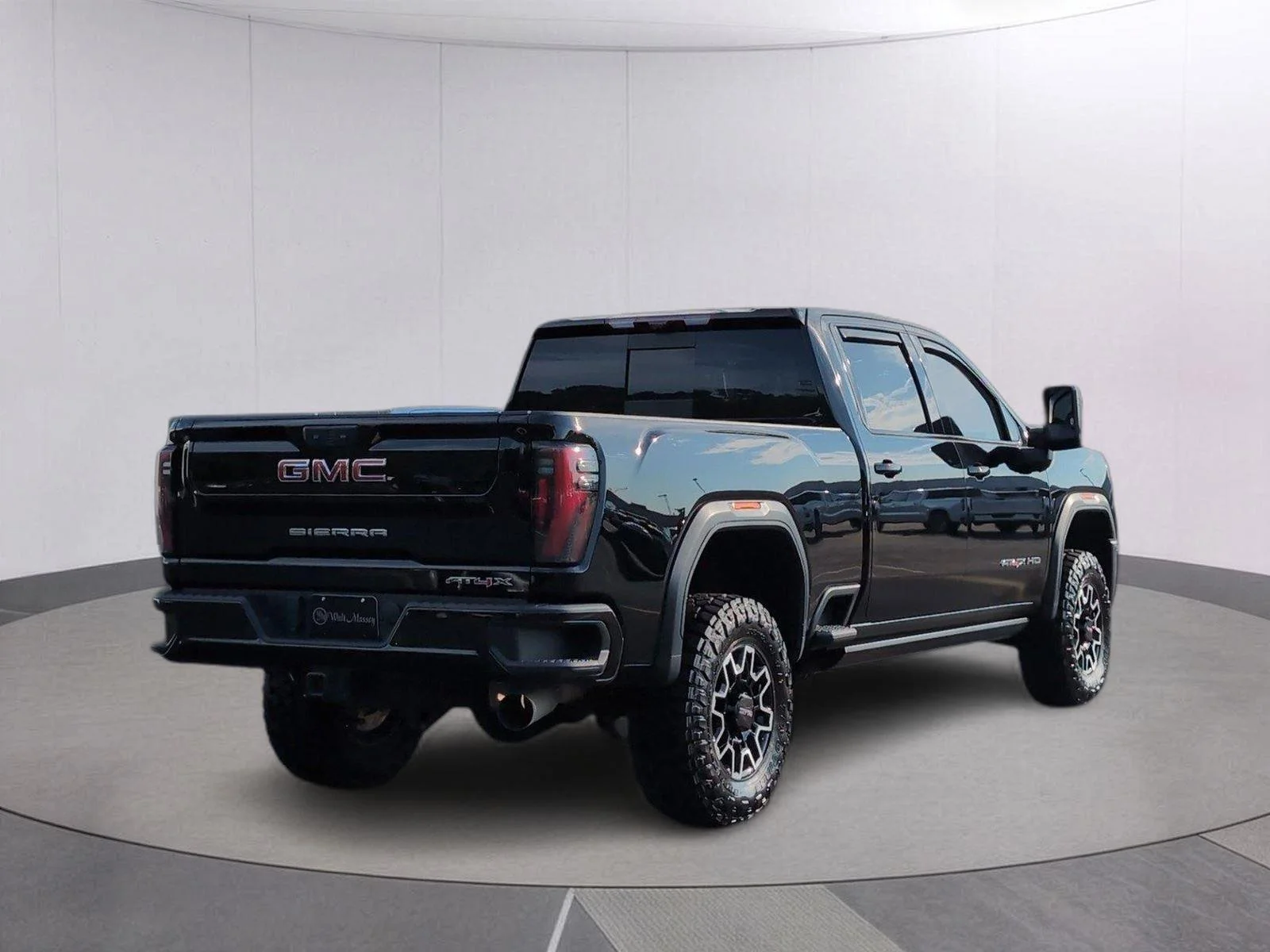 Used 2025 Onyx Black GMC AT4X image 7