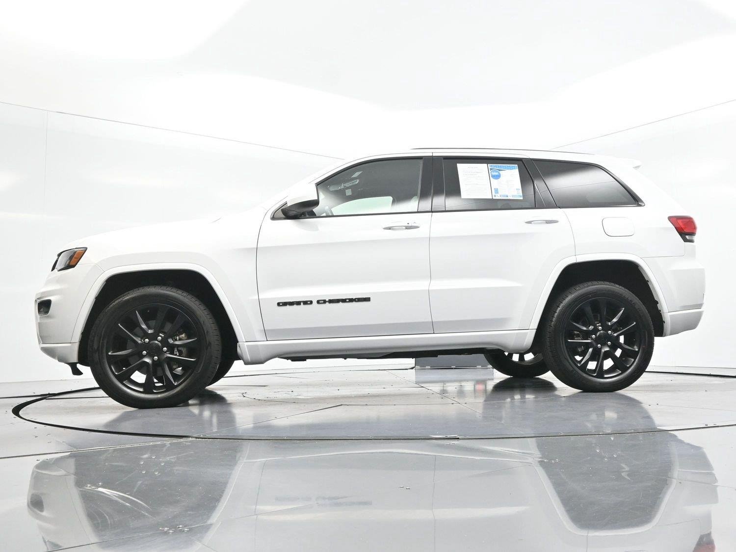 Used 2021 Bright White Clearcoat Jeep Laredo X image 50