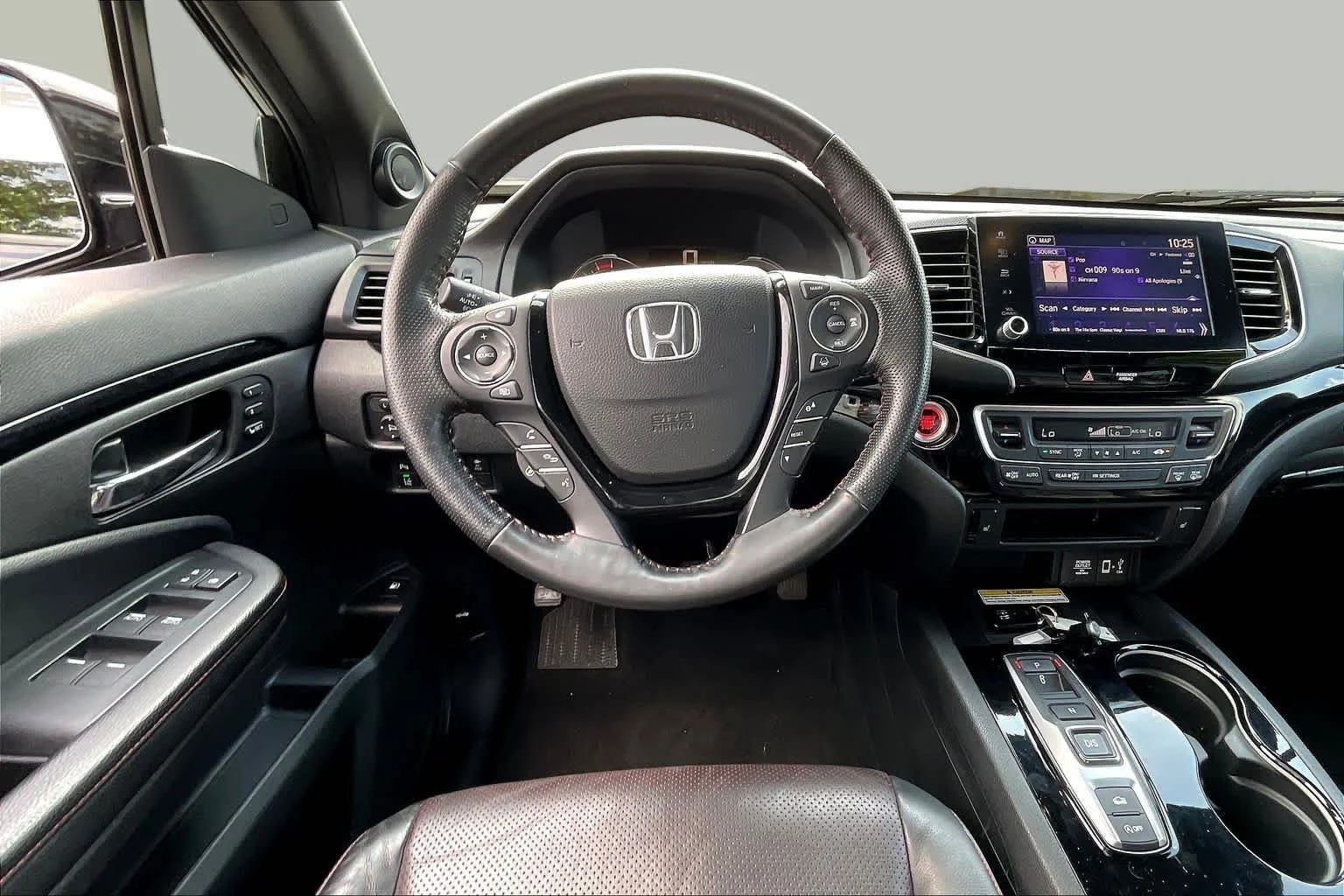 Used 2022 Crystal Black Pearl Honda Black Edition image 6