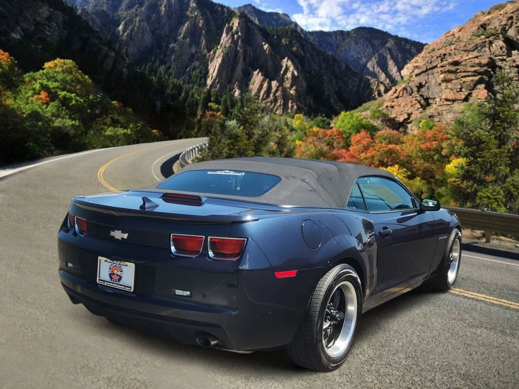 Used 2013 Blue Chevrolet 1LT image 3