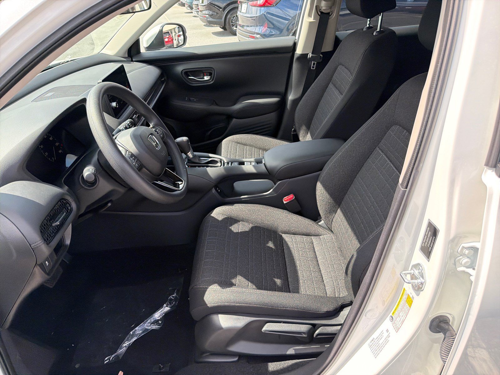New 2027 Platinum White Pearl Honda LX image 9