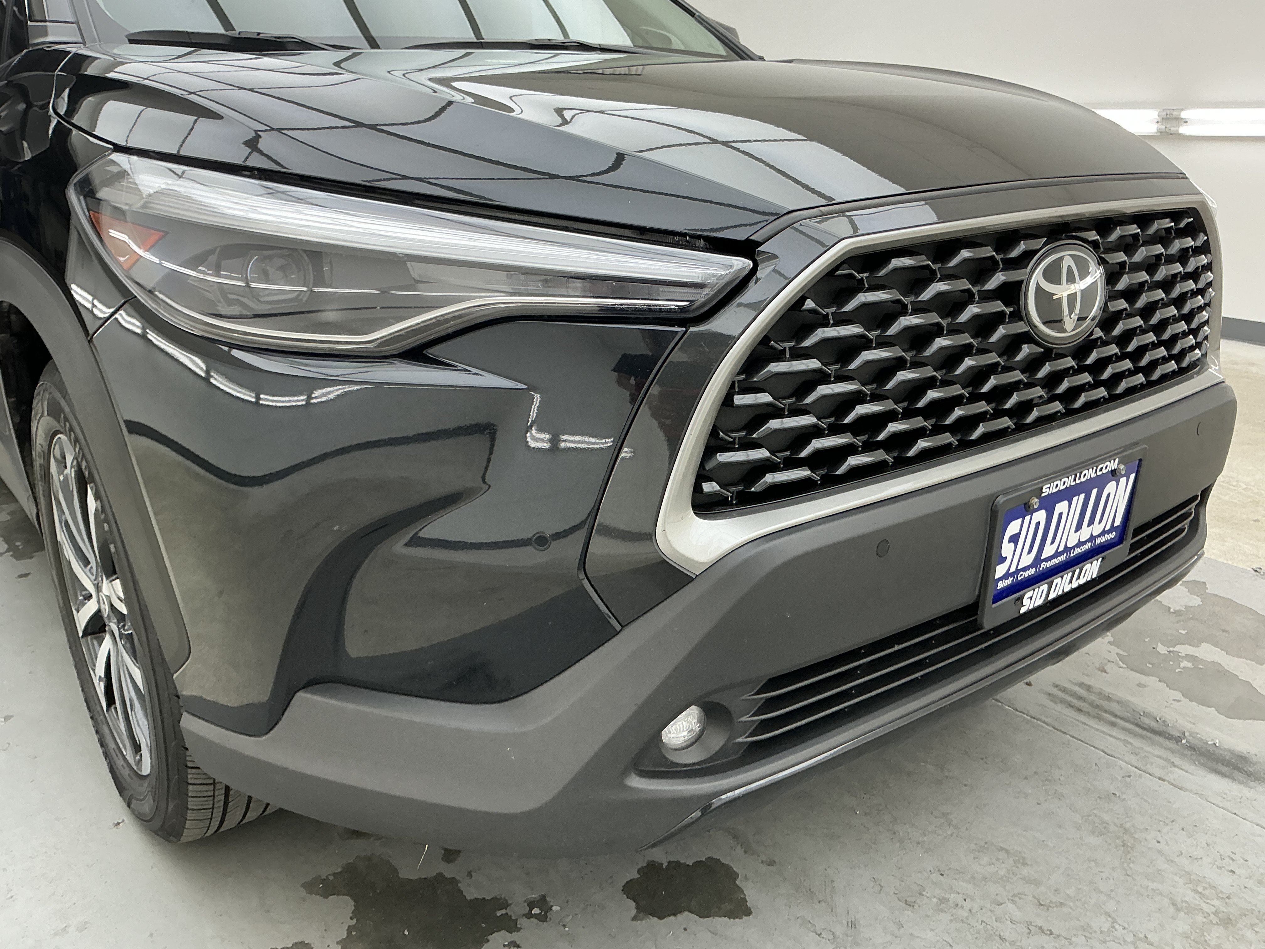 2025 Toyota Corolla Cross XLE - Photo 27