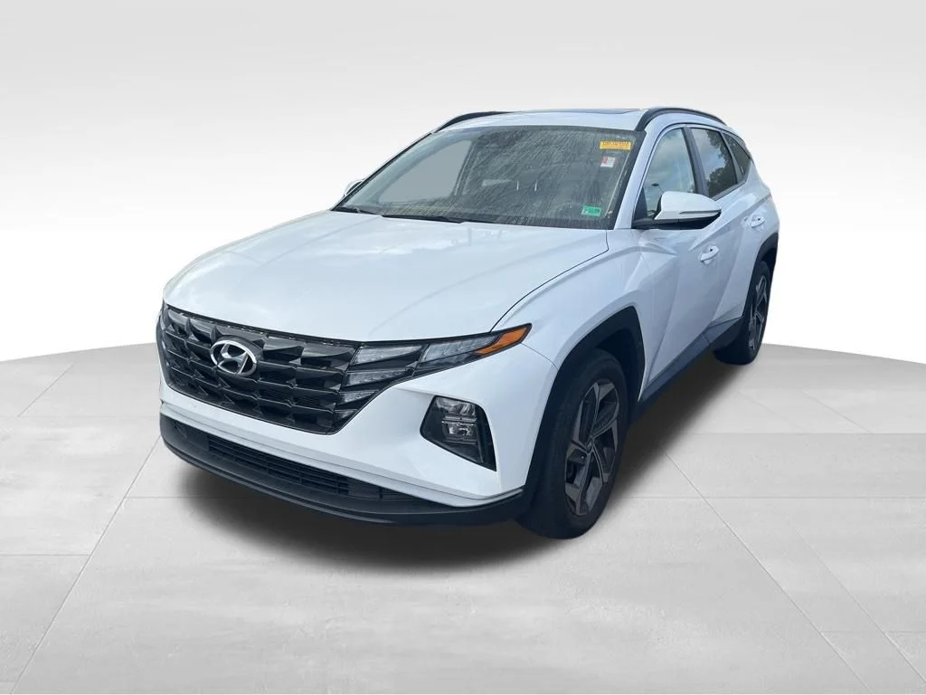 Used 2023 White Hyundai SEL image 5