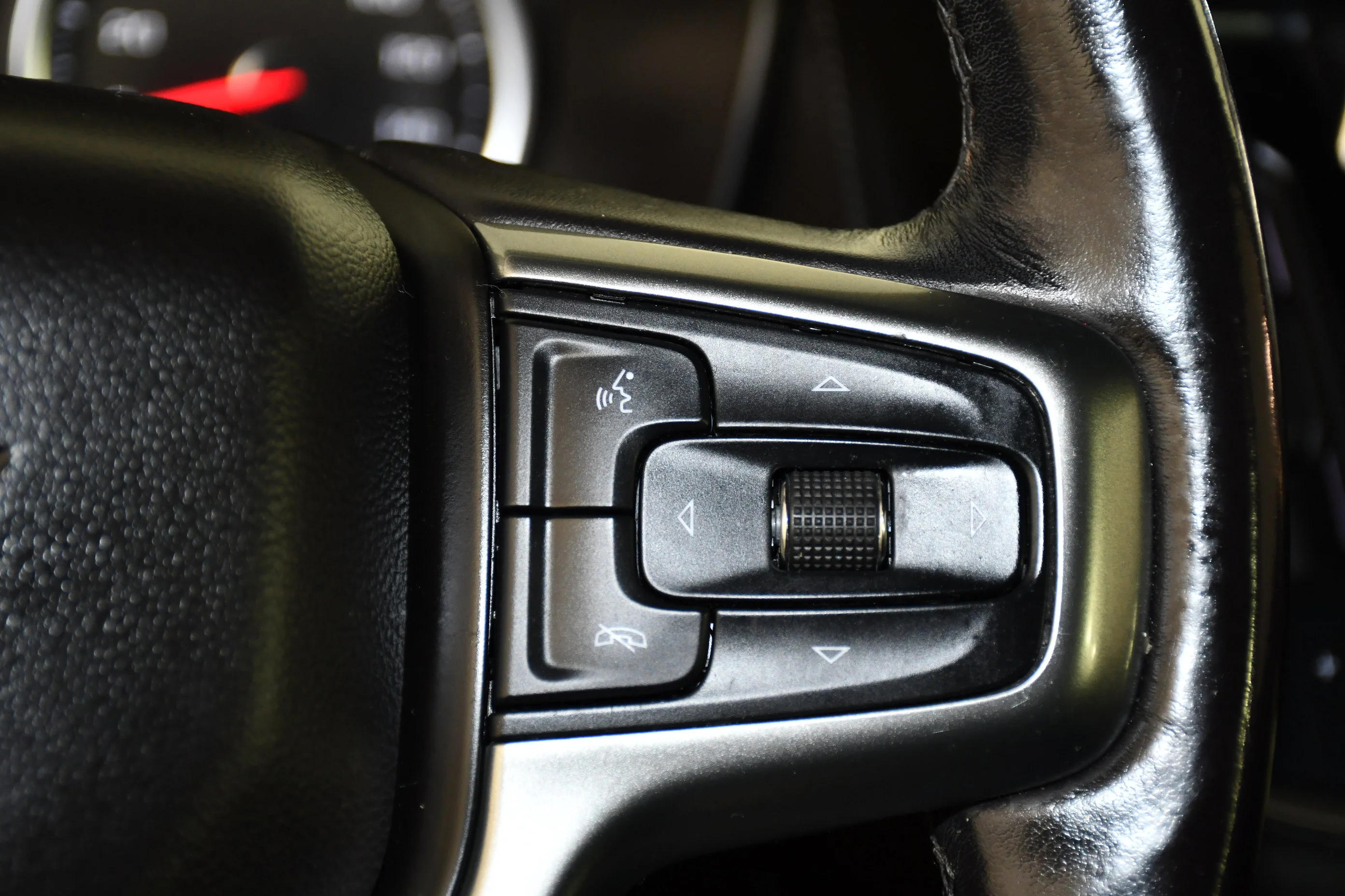 Used 2021 Black Chevrolet Z71 image 22