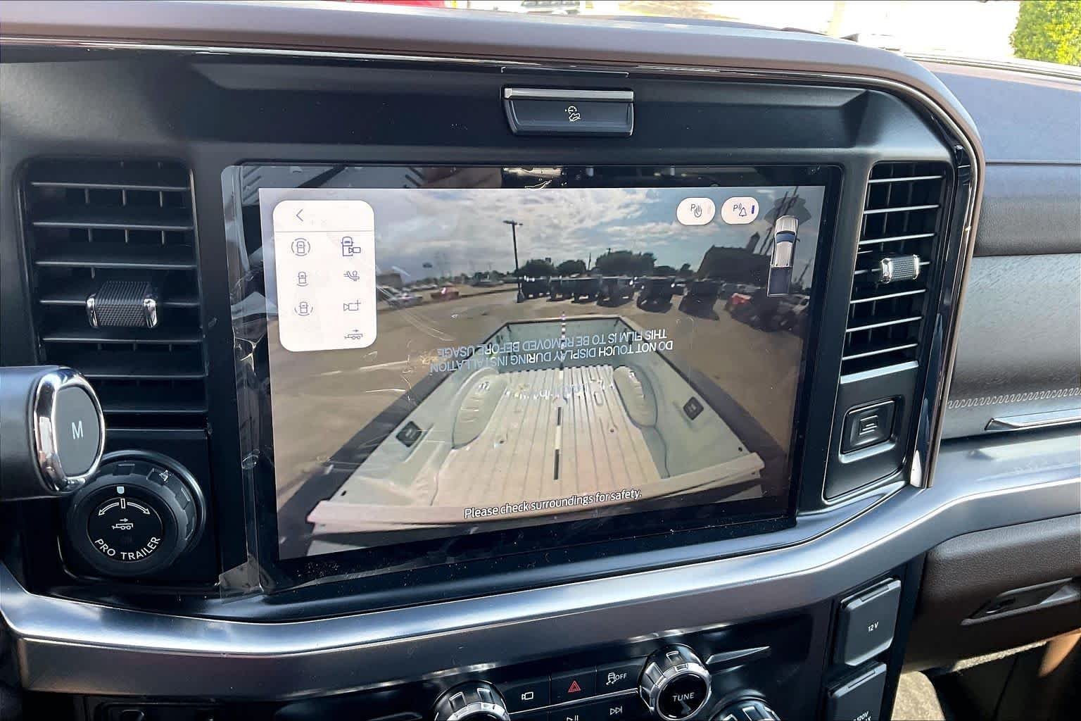 New 2026 Star White Metallic Tri-Coat Ford F-250® King Ranch® image 19