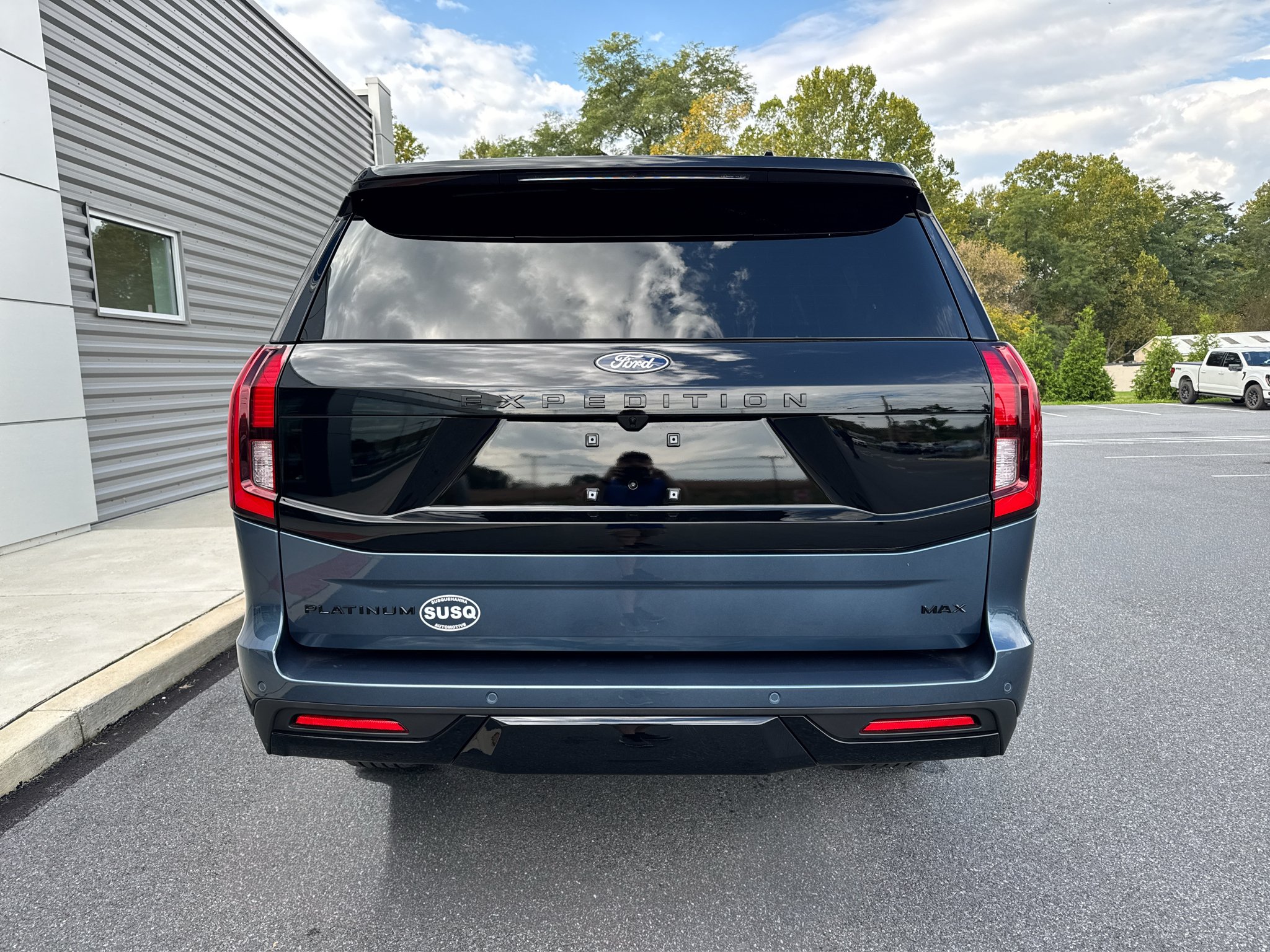New 2027 Nocturnal Blue Metallic Ford Platinum image 10