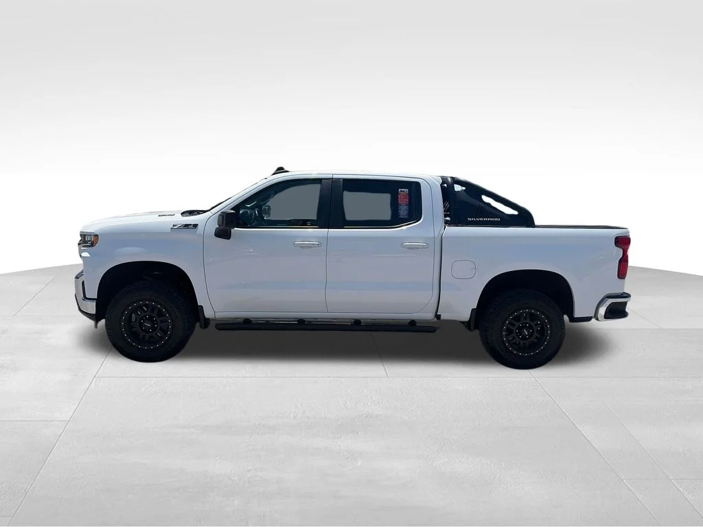 Used 2020 White Chevrolet LT image 3