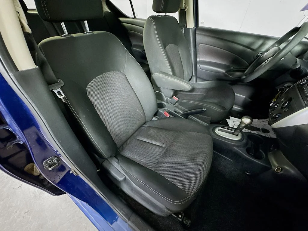 Used 2018 Blue Nissan 1.6 SV image 30