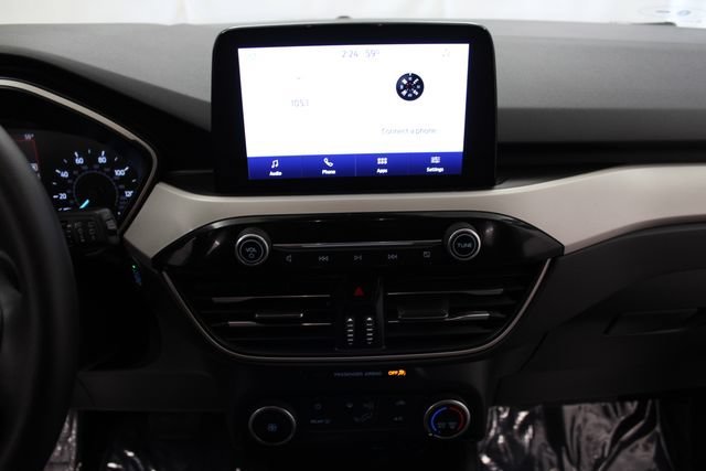 Used 2021  Ford SE image 22