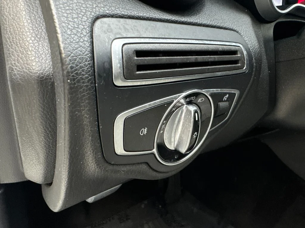 Used 2016  Mercedes-Benz C 300 image 53