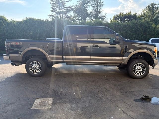 Used 2019 Black Ford Lariat image 9