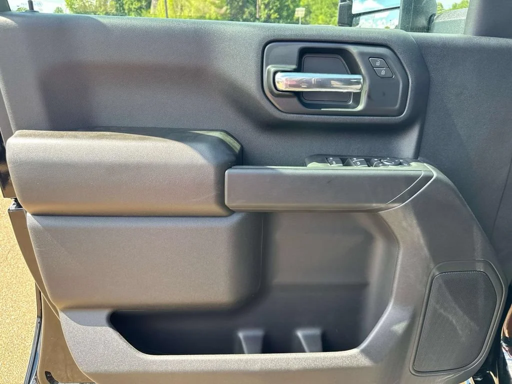 2026 Chevrolet Silverado 2500 HD Custom - Photo 30