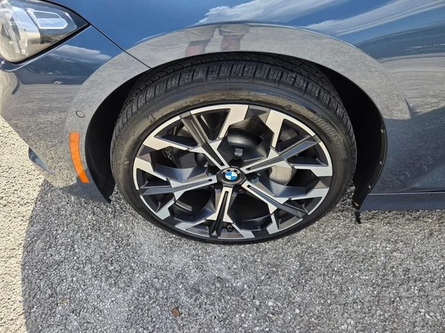 Used 2025 Blue BMW 330i image 4