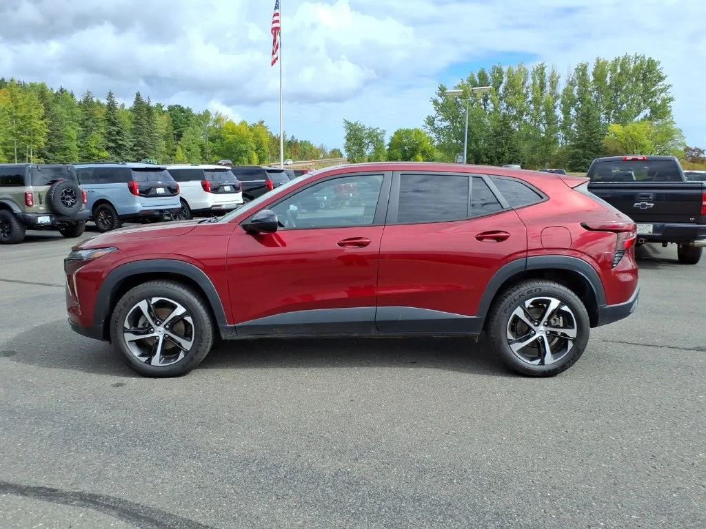 Used 2024 Crimson Chevrolet 1RS image 4