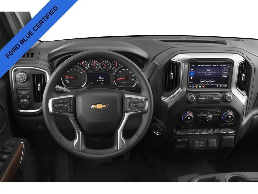 Used 2021 Black Chevrolet RST image 4