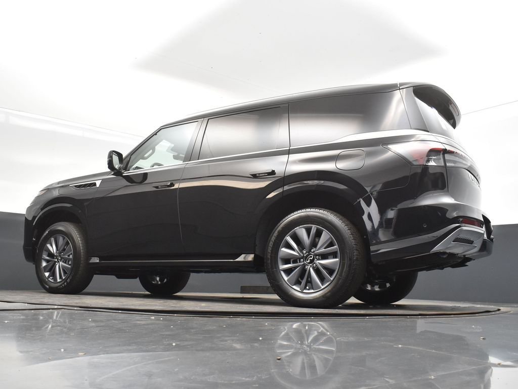 Used 2025 Black INFINITI PURE image 44