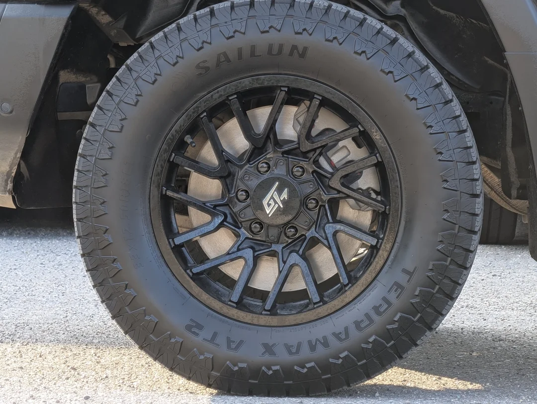 Used 2025 Black RAM Rebel - - Hurricane Twin Turbo - 4x4 - Crew Cab - Trailer Brake Ctrl & More! image 9