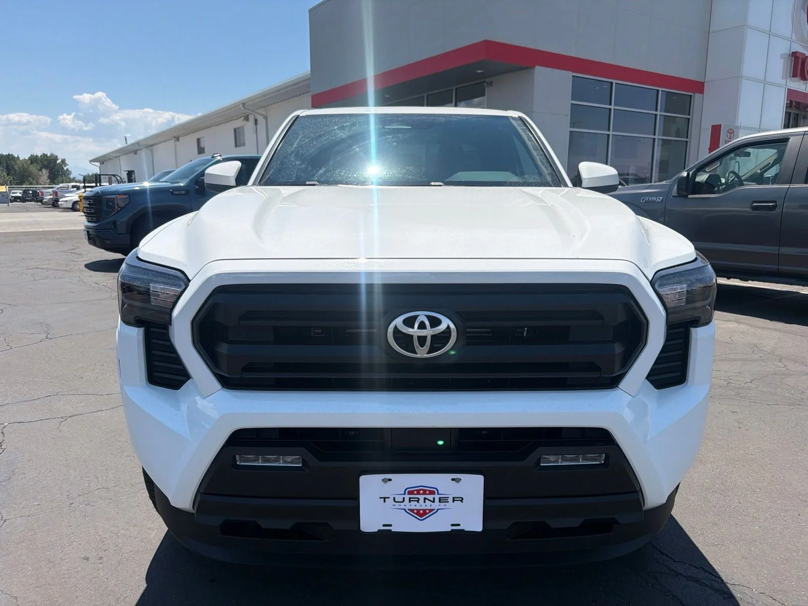 New 2026 Ice Cap Toyota SR5 image 2