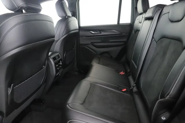 Used 2025 Gray Jeep Altitude image 26