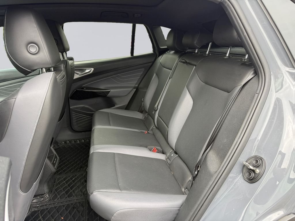 Used 2023 Gray Volkswagen Pro S image 16