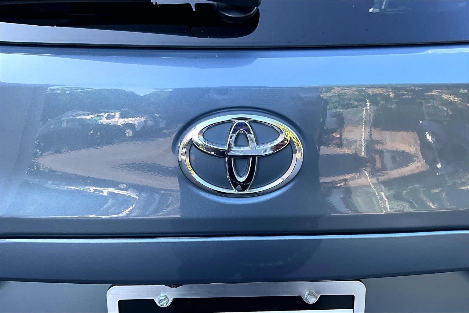 Certified Used 2023 Celestite Toyota XLE image 31