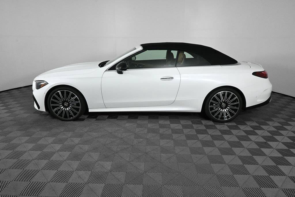New 2027 MANUFAKTUR Moonlight White Metallic Mercedes-Benz CLE 450 image 37