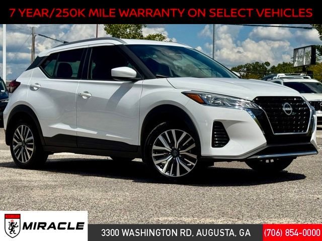 Used 2023 White Nissan SV image 1