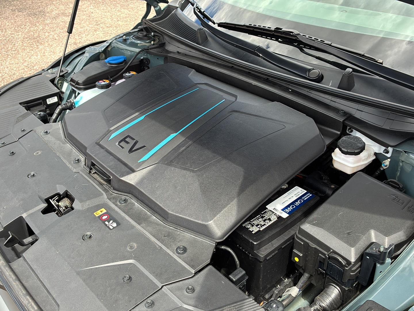Used 2023 Digital Teal Hyundai SEL image 11
