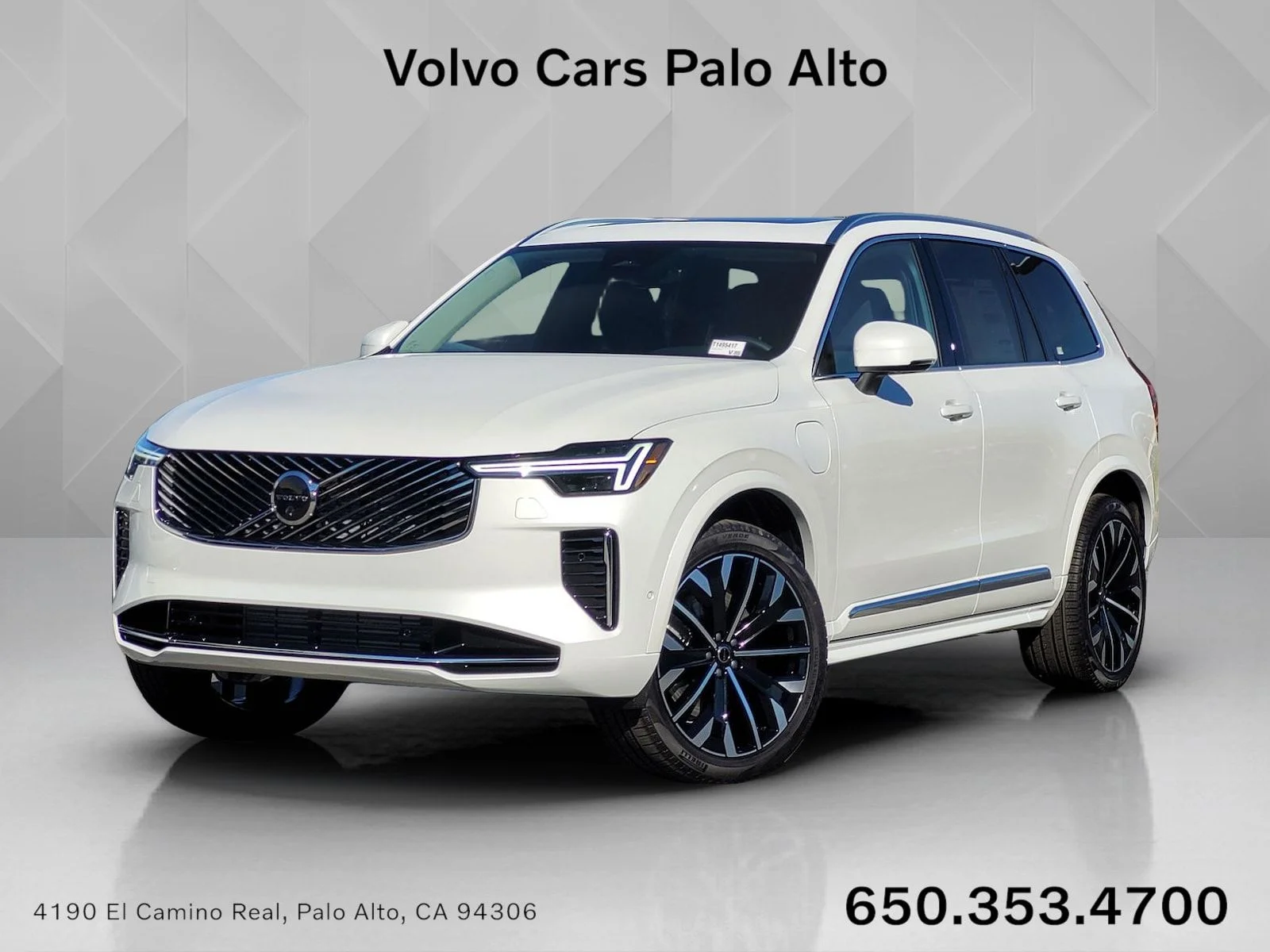 2026 Volvo XC90 T8 Recharge Plus Bright 7-Seat 4WD's photo