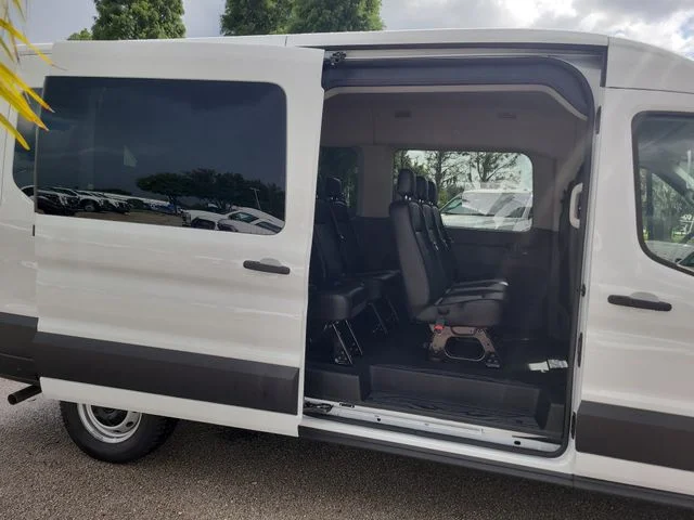 New 2026 Oxford White Ford XL image 13
