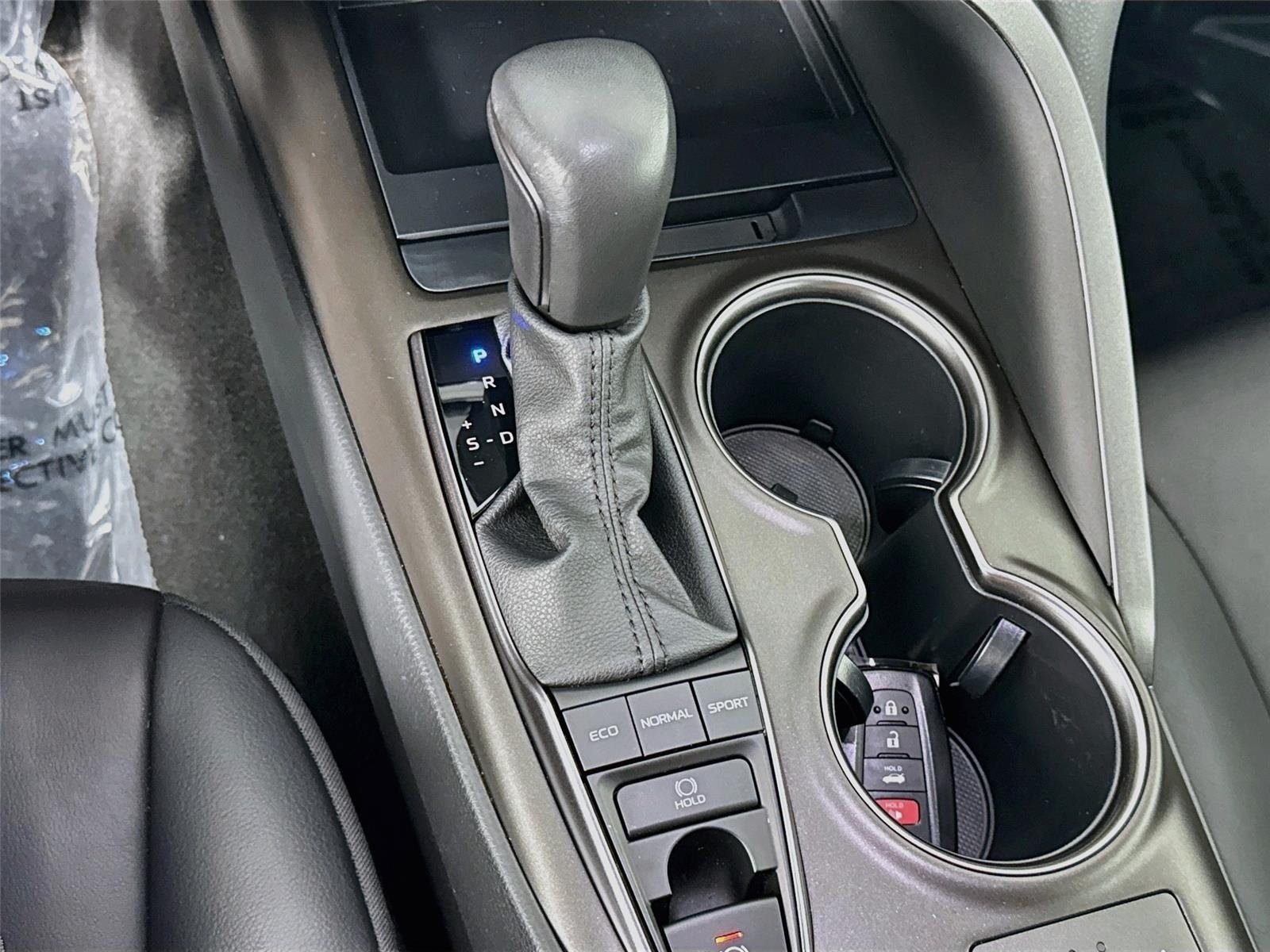Used 2023 Ice Toyota XSE image 18
