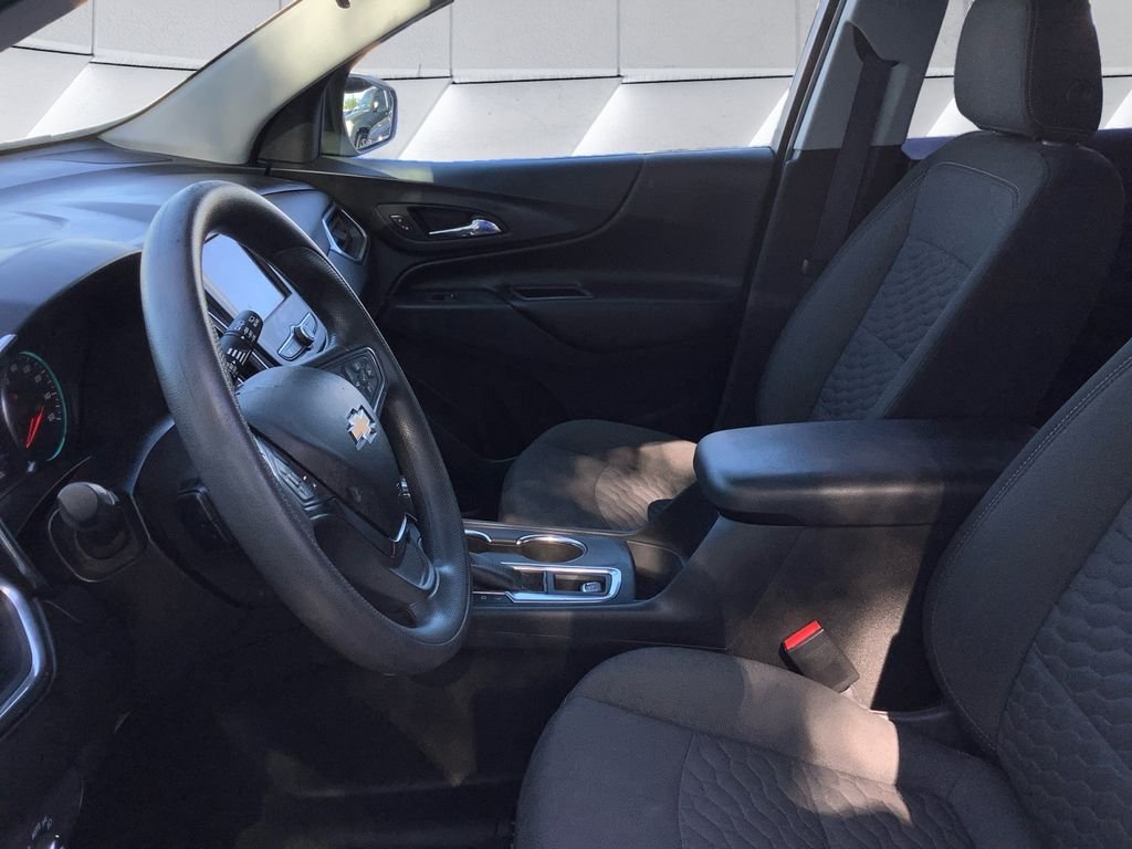 Used 2020 White Chevrolet LT image 3