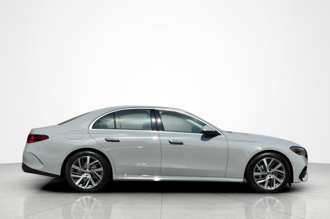 New 2026 MANUFAKTUR Alpine Grey Mercedes-Benz E 350 RWD Sedan image 6
