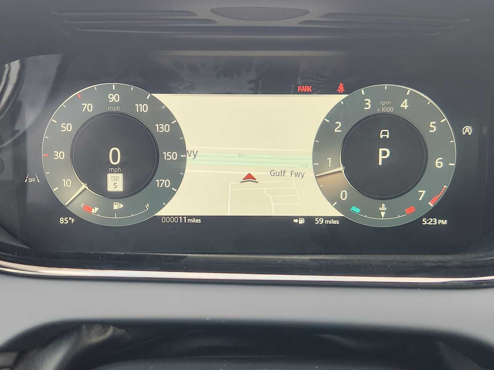 New 2026 Fuji White Land Rover Hoxton Edition image 15