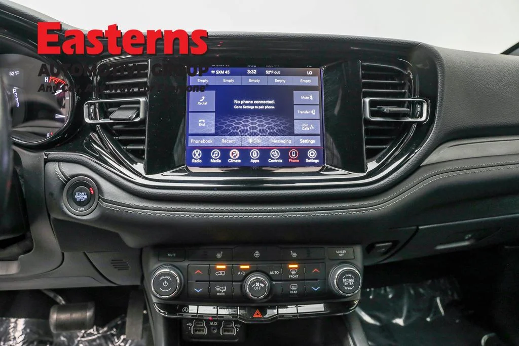 Used 2023 Gray Dodge SXT image 12
