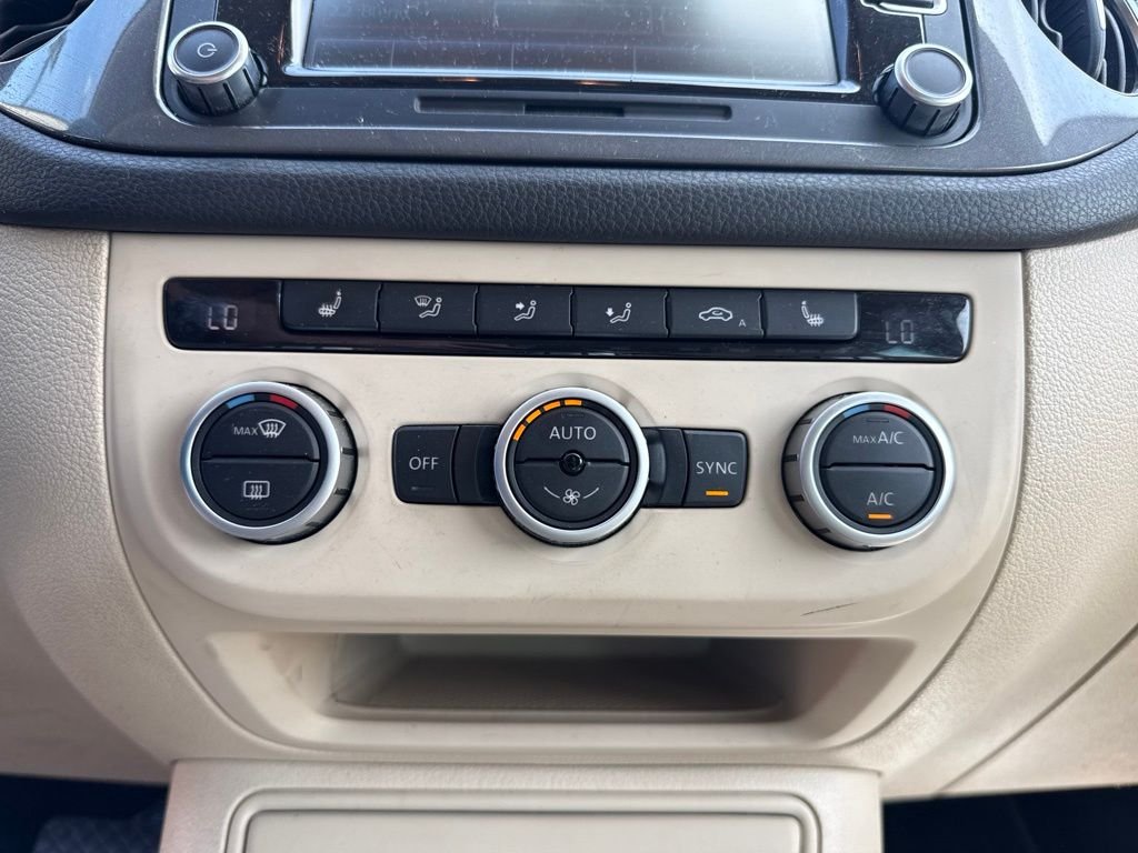 Used 2013 Candy White Volkswagen AWD One-Owner image 15