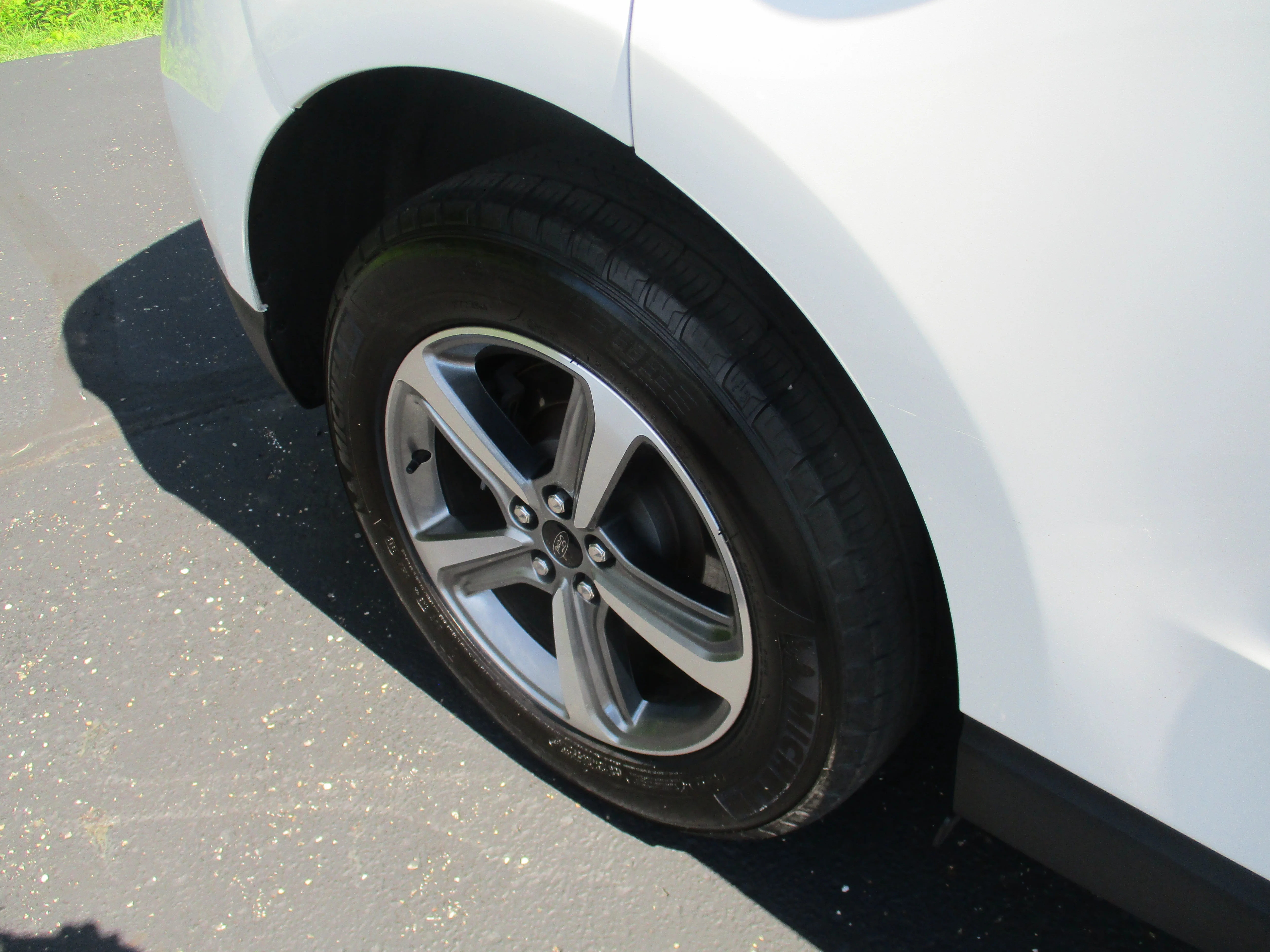 Used 2023 Star White Metallic Tri-Coat Ford SEL image 57