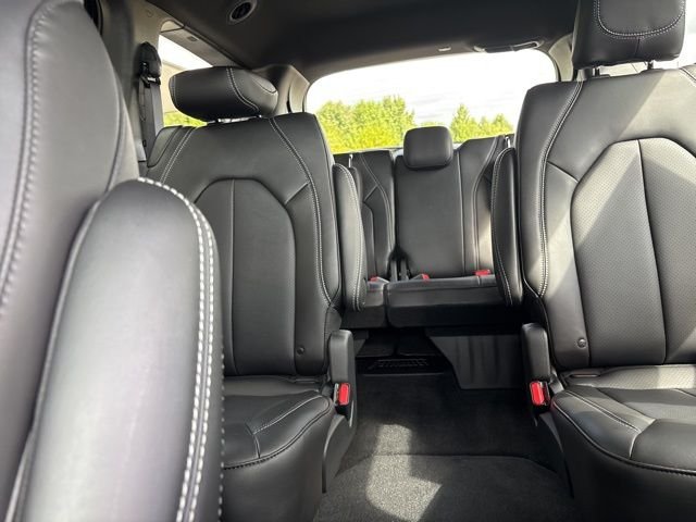 2026 Chrysler Pacifica Select - Photo 15