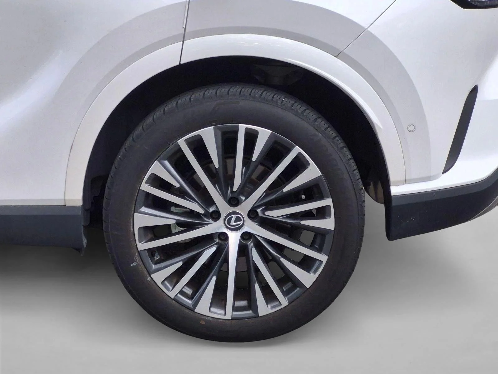 Used 2023 Eminent White Pearl Lexus RX 350 Premium Plus image 9