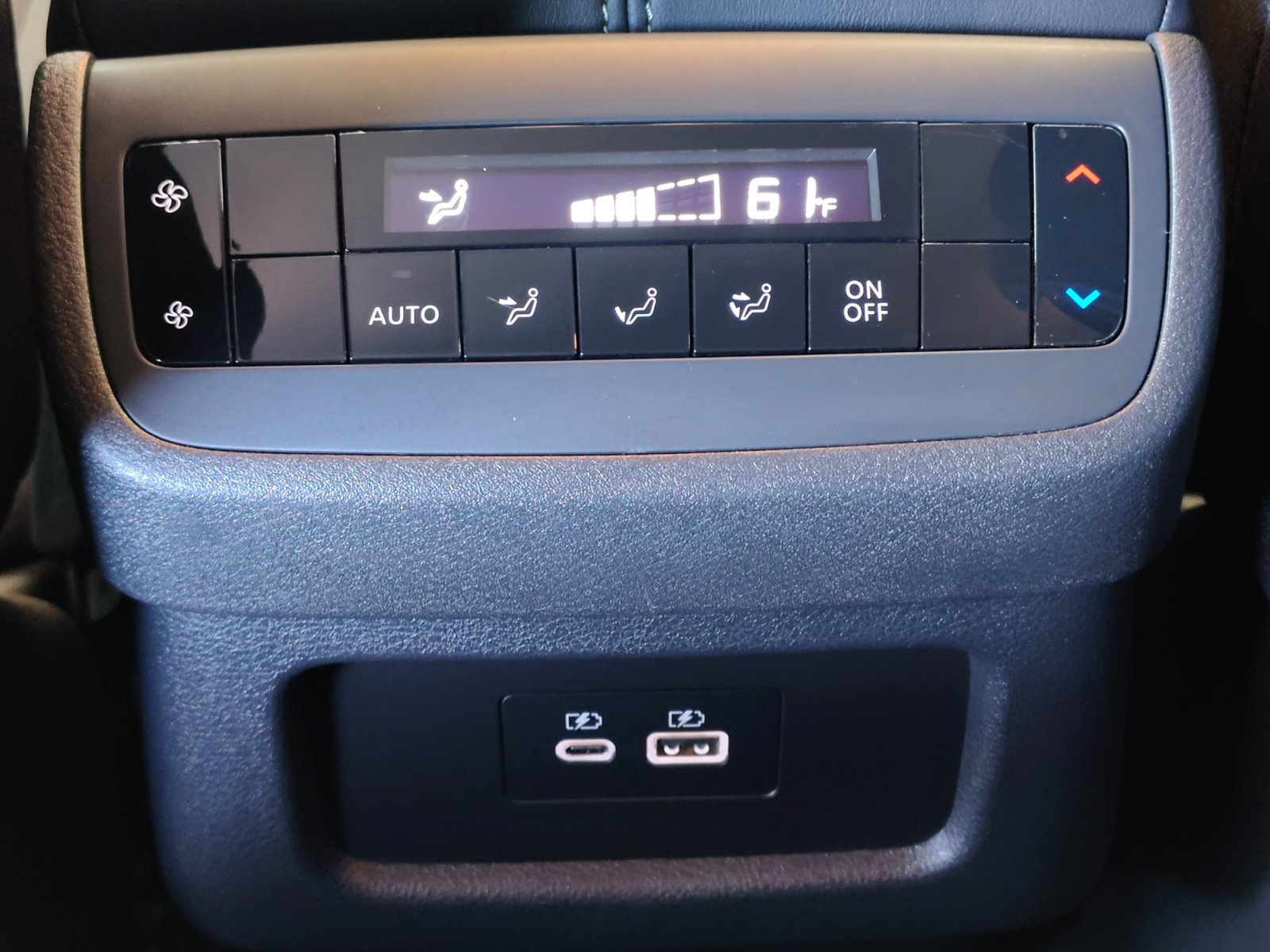 Used 2025 Super Black Nissan SV image 32