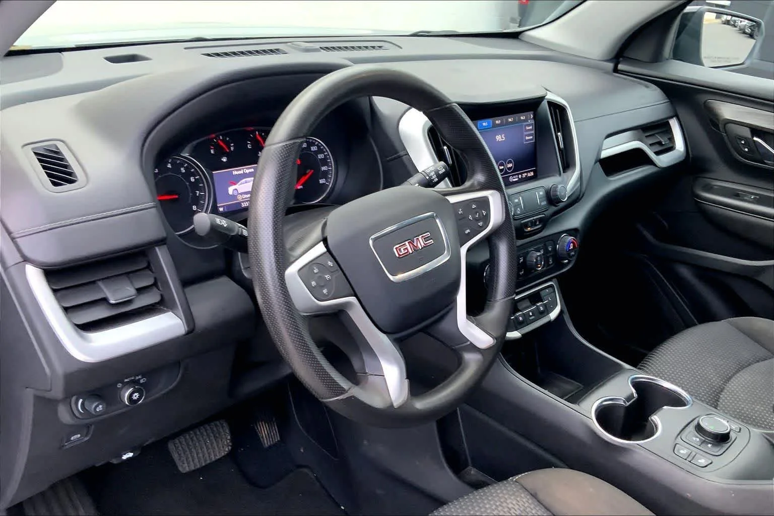 Used 2023 Sterling Metallic GMC SLE image 2