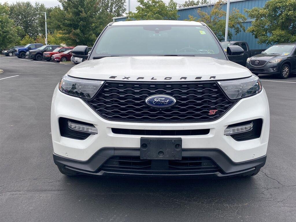 Used 2022 Star White Metallic Tri-Coat Ford ST image 6