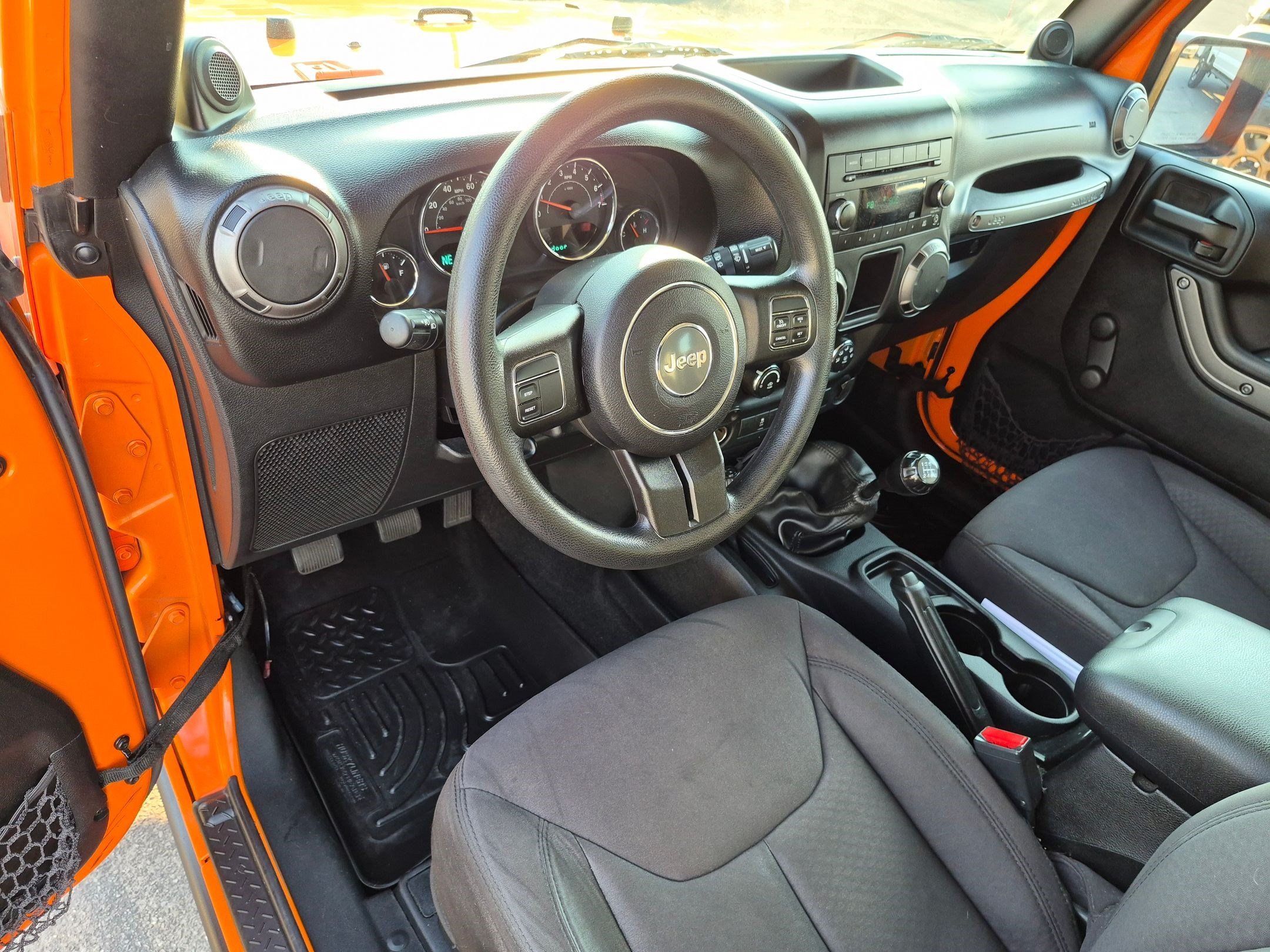 Used 2013 Crush Clearcoat Jeep Sport image 14