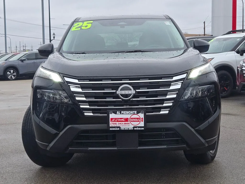 Used 2025 Black Nissan SV image 4