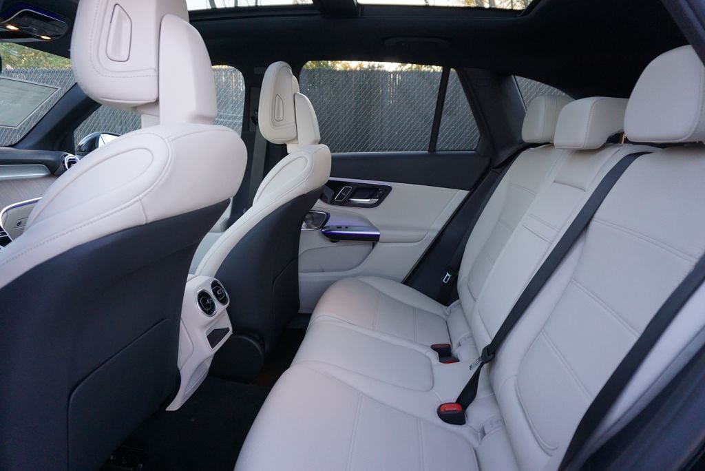 Used 2026 Black Mercedes-Benz GLC 300 image 13