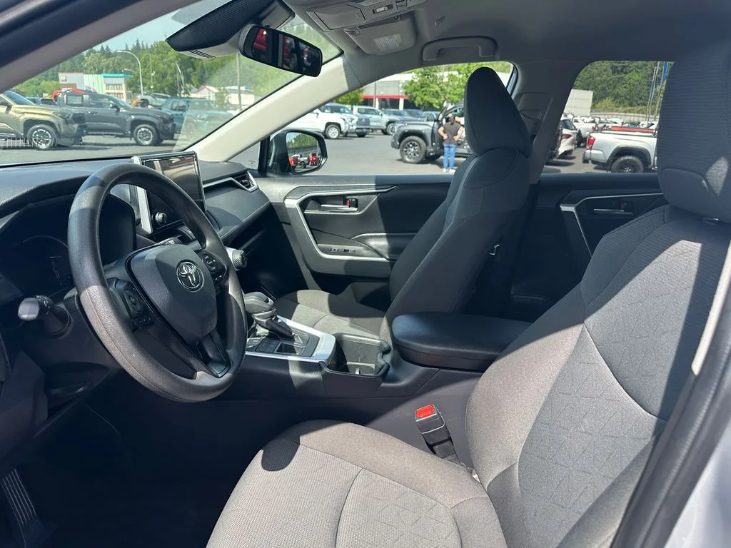 Used 2025 Silver Toyota XLE image 13