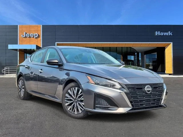 Used 2024 Gray Nissan 2.5 SV image 1
