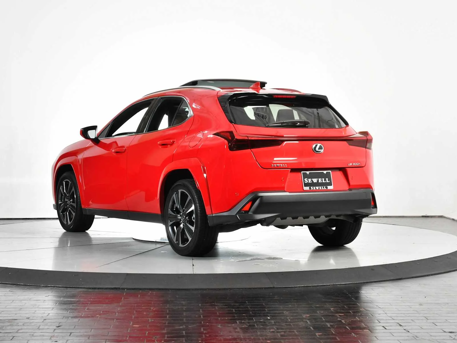 Used 2025 Redline Lexus Premium image 4
